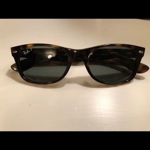 RayBan Polarized NewWayfarer Sunglasses